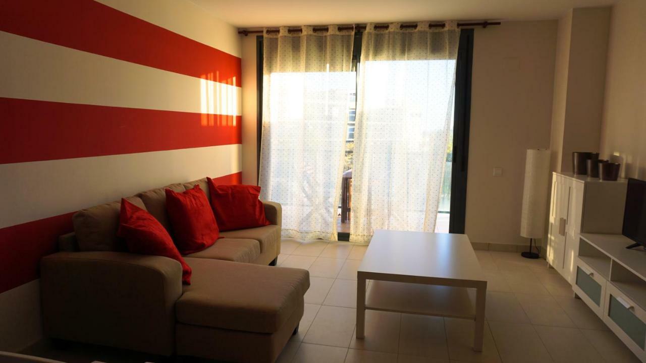 Апартаменты Apartamento Sol Y Playa Blau Камбрильс Экстерьер фото
