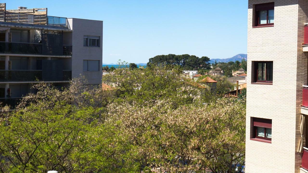 Апартаменты Apartamento Sol Y Playa Blau Камбрильс Экстерьер фото